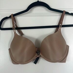 Tan Victorias Secret Bombshell bra 32-C